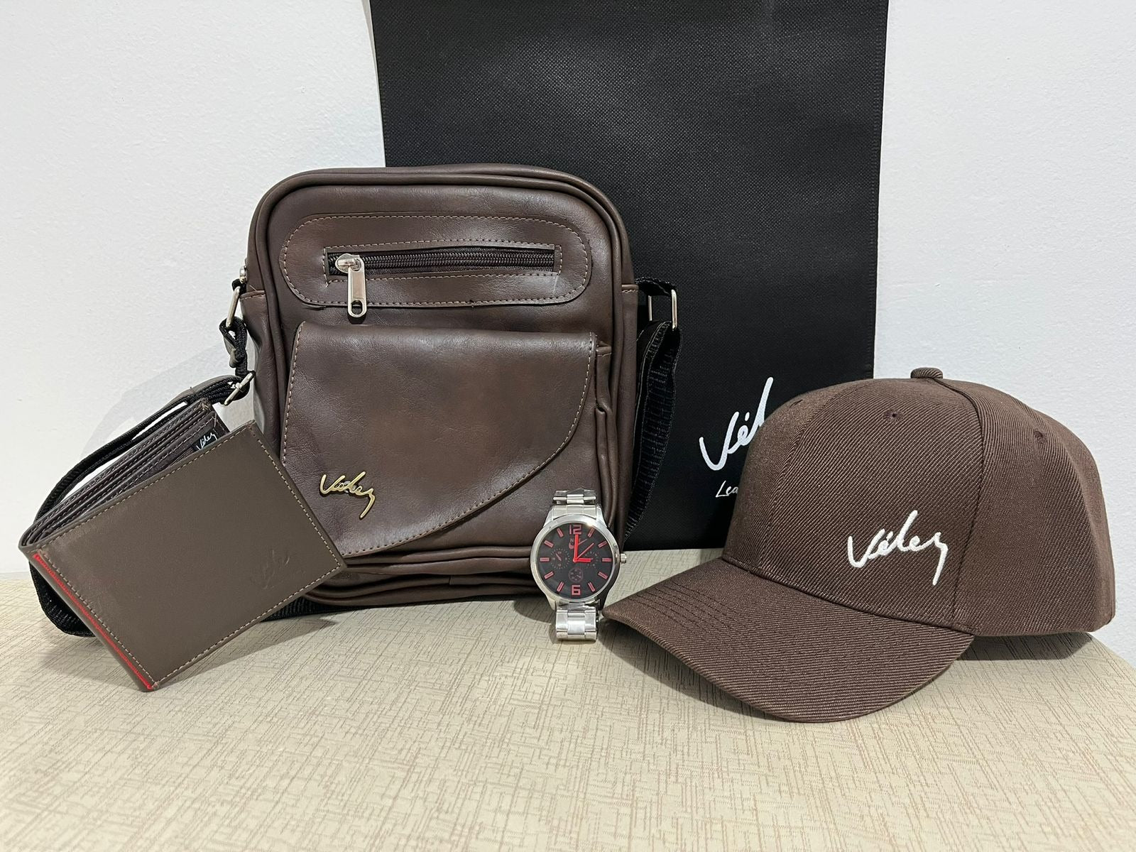 Kit bolso 23 cm GORRA billetera RELOJ